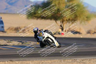 media/Dec-07-2024-CVMA (Sat) [[21c5f1ef85]]/Race 13-Amateur Supersport Middleweight/